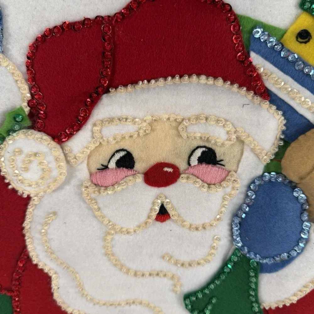 Bucilla Lovely Wall‎ Door Hanging Waving Santa Delivering Christmas Day Gifts